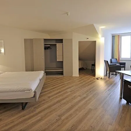 Altstadt Krone Hotel