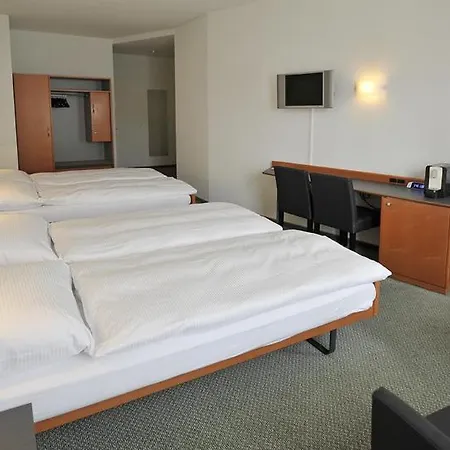 Altstadt Krone Готель 3*
